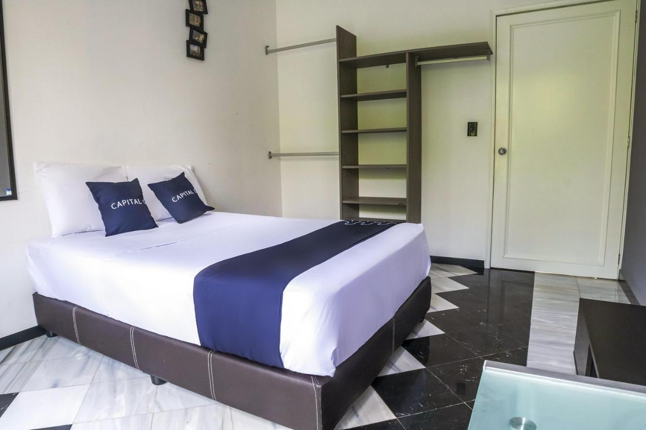 Caravansaro Goldsmith 126 Mexico City Exterior photo